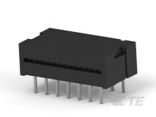 Elektronický čip s obdĺžnikovým puzdrom a ôsmimi vývodmi, používaný na prepojenie v elektrických obvodoch.