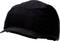 Čierna šiltovka so zahnutým šiltom a prešívanými švami.