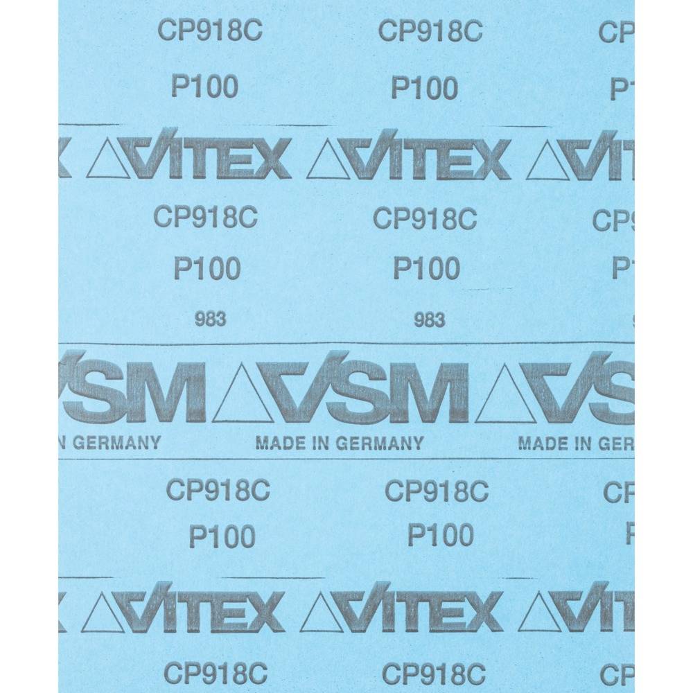 Modré brúsne papiere s čiernou tlačenou textáciou 'VSM CP918C P100 MADE IN GERMANY'. Názov značky 'VITEX' sa opakuje.