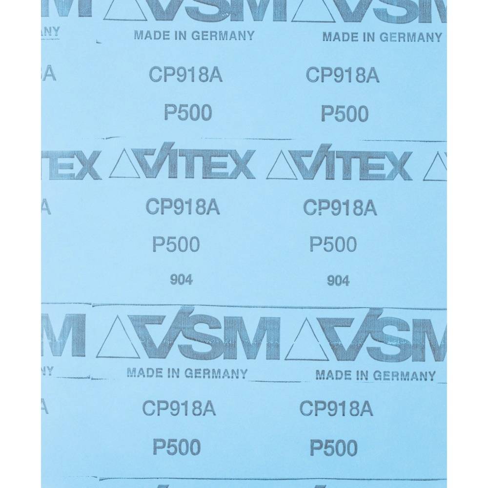 Povrch brúsneho papiera, modrý, s potlačou 'VSM', 'Made in Germany', 'CP918A' a 'P500'.