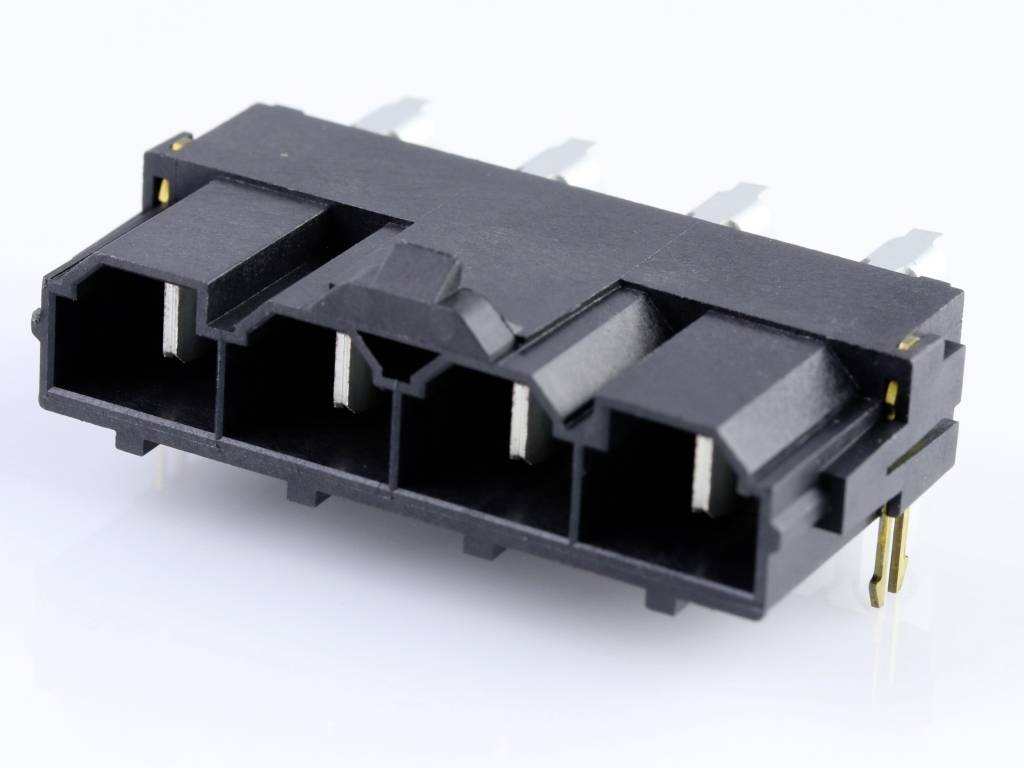 Čierny, obdĺžnikový elektrický konektor s viacerými pinmi, vhodný pre elektronické aplikácie.
