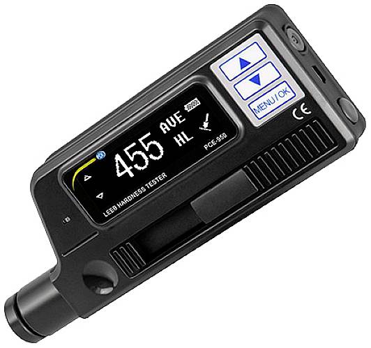 Prenosný tvrdomer s digitálnym displejom, zobrazuje '455 AVE HL'. Tlačidlá pre menu a navigáciu sú viditeľné.