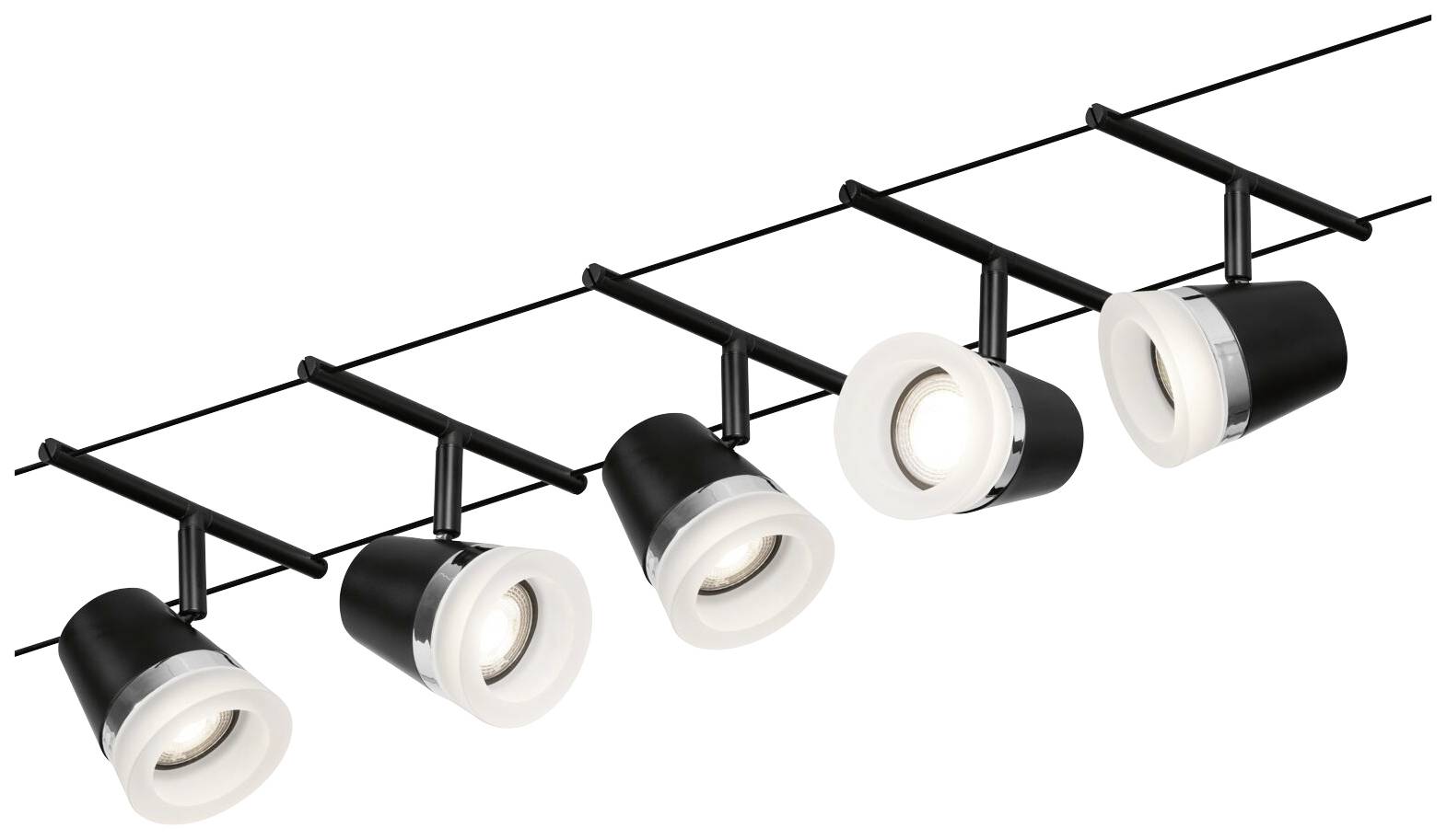 Štyri čierne stropné svetlá na lište, nasmerované rôznymi smermi. Vhodné pre modernú priestorovú osvietenie.