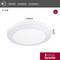 Okrúhle biele stropné svietidlo s priemerom 320 mm a výškou 54 mm. Výkon: 15 W, stupeň krytia: IP44. Päťročná záruka.