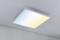 Obdĺžniková stropná lampa s jemným prechodom z modrej do žltej, namontovaná na bielom strope, s moderným minimalistickým dizajnom.