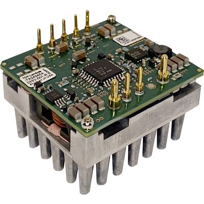 Elektronický modul s viacerými konektormi, čipmi a chladičom; slúži na odvod tepla v technickej aplikácii.