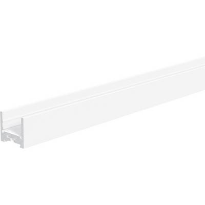 Biela lineárna LED svetelná armatúra zobrazená v perspektíve na bielom pozadí.