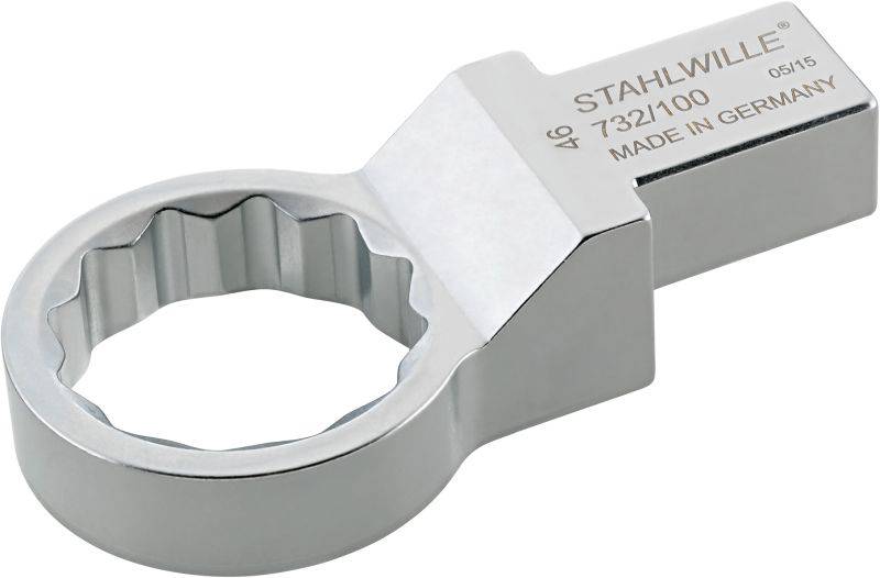 Strieborný nastaviteľný kľúč s gravírovaním 'Stahlwille 732/100', vyrobený v Nemecku, ukazuje robustný dizajn náradia.