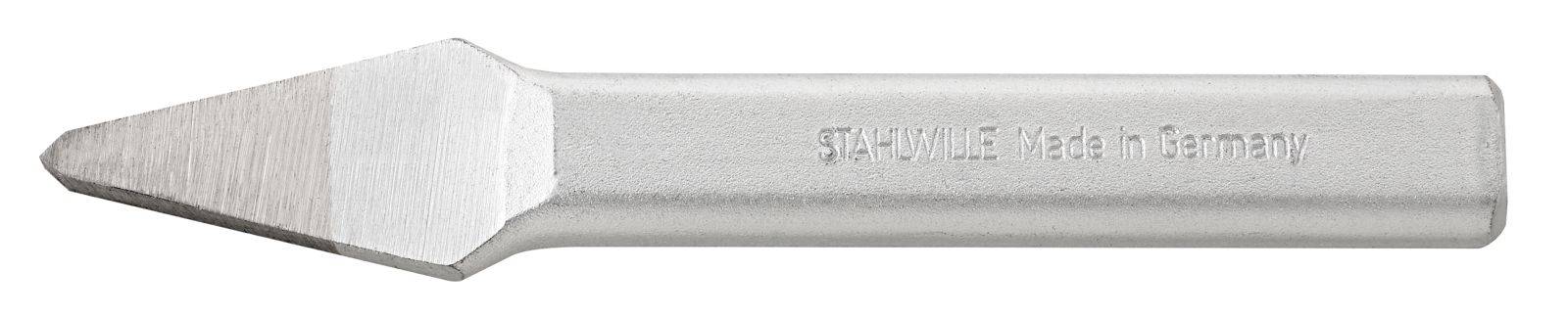 Gravírovaný kovový nástavec na náradie s nápisom 'E4 Made in Germany', pravdepodobne sekáč.