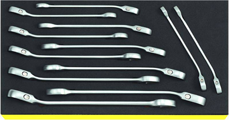 Sada stranových kľúčov rôznych veľkostí, usporiadaná vedľa seba na čiernom pozadí, pričom najmenší je vľavo.