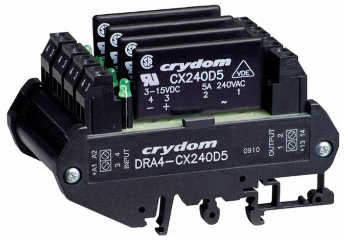 Modul relé 'Crydom DR4-CX240D5' so označenými vstupnými a výstupnými konektormi, s uvedením špecifikácií na napätie a prúd.