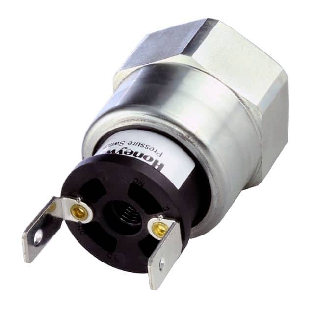 Strieborný tlakový spínač s dvoma kovovými prípojkami a čiernou základňou, označený nápisom 'Pressure Switch'.