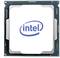 Procesor Intel s viditeľným logom na hornej strane, obklopený zeleným obalom so zlatými kontaktnými bodmi.