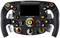 Volant s tlačidlami a otočnými ovládačmi, inšpirovaný pretekárskym autom. Zobrazuje rôznofarebné ovládacie prvky a displej.
