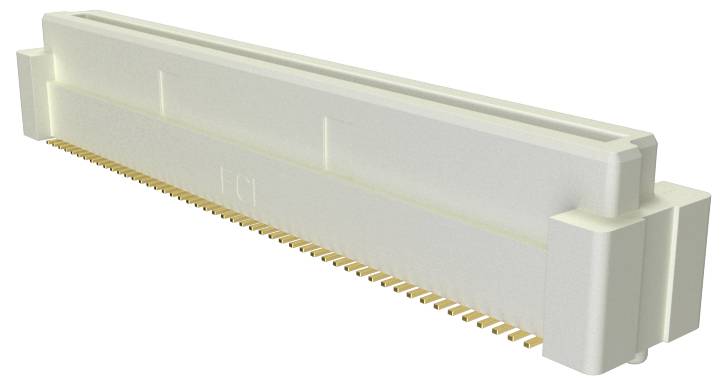 Biely konektor PCI Express x16 naklonený tak, aby boli viditeľné jeho pozlátené kolíky, používaný na pripojenie grafickej karty k matičnej doske počítača.