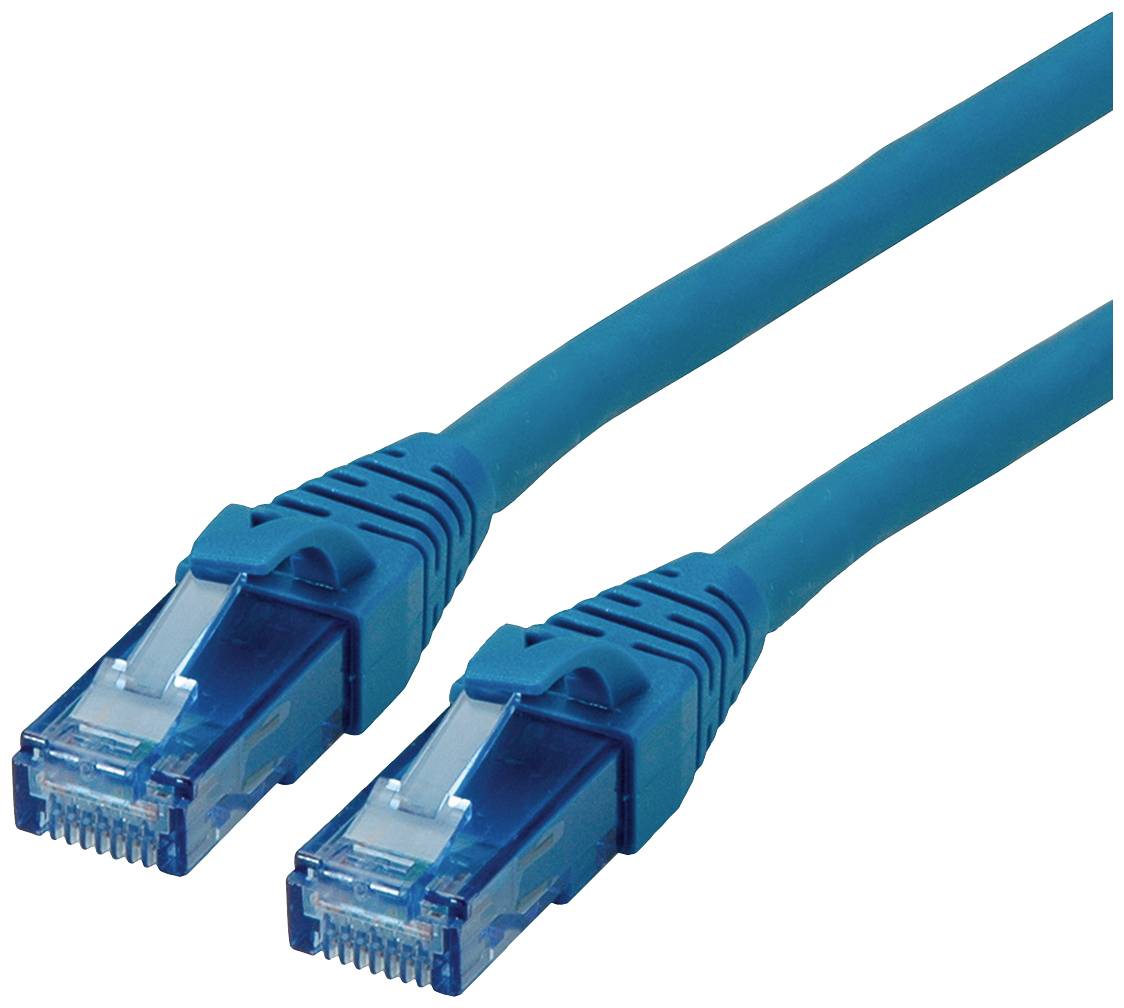 Modrý ethernetový kábel s dvoma konektormi RJ45, používaný na sieťové pripojenia a prenos dát.