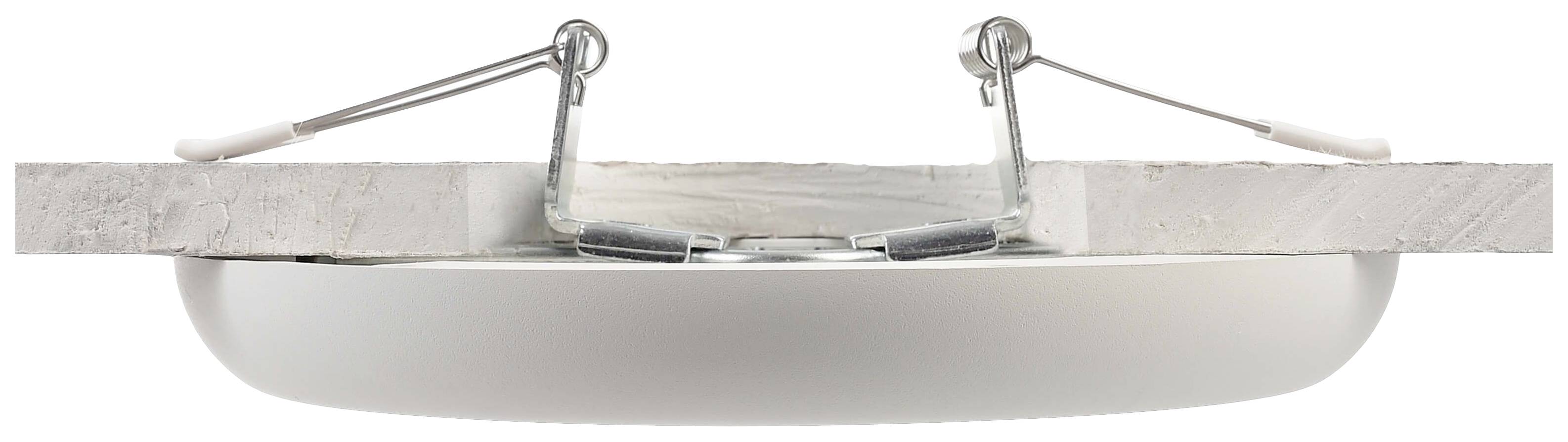 Zapustené LED svietidlo v časti stropu, ktoré je uchytené dvoma svorkami. Zobrazuje montážny detail z bočného pohľadu.