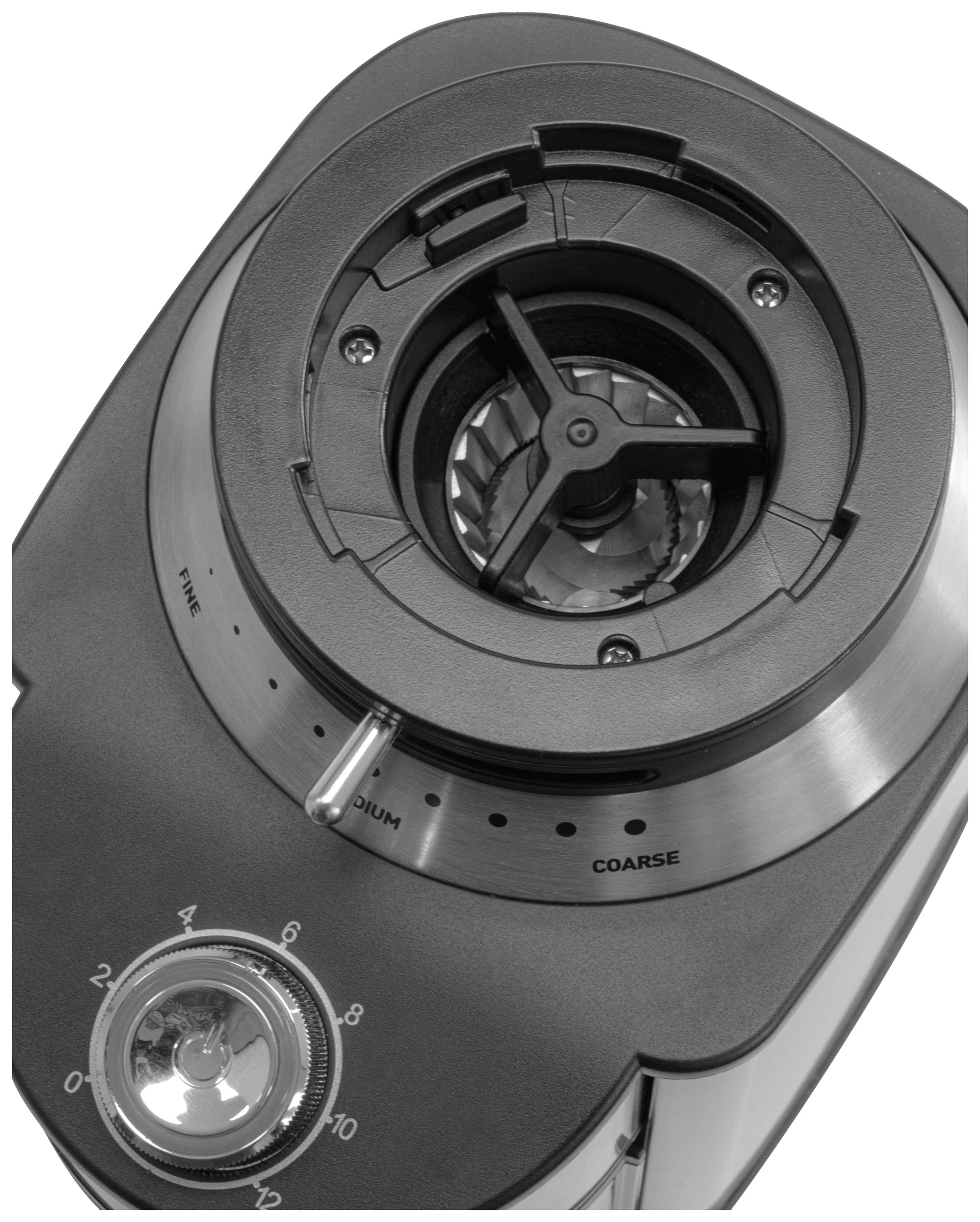 Kávový mlynček zhora s viditeľným kužeľovým mechanizmom a stupnicou nastavenia hrúbky mletia od jemného po hrubé.