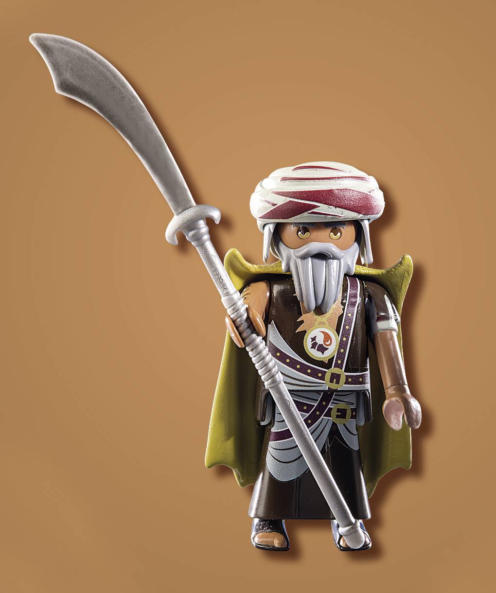 Figúrka Playmobil v orientálnom oblečení s turbanom, bradou a dlhým mečom pred oranžovým pozadím.