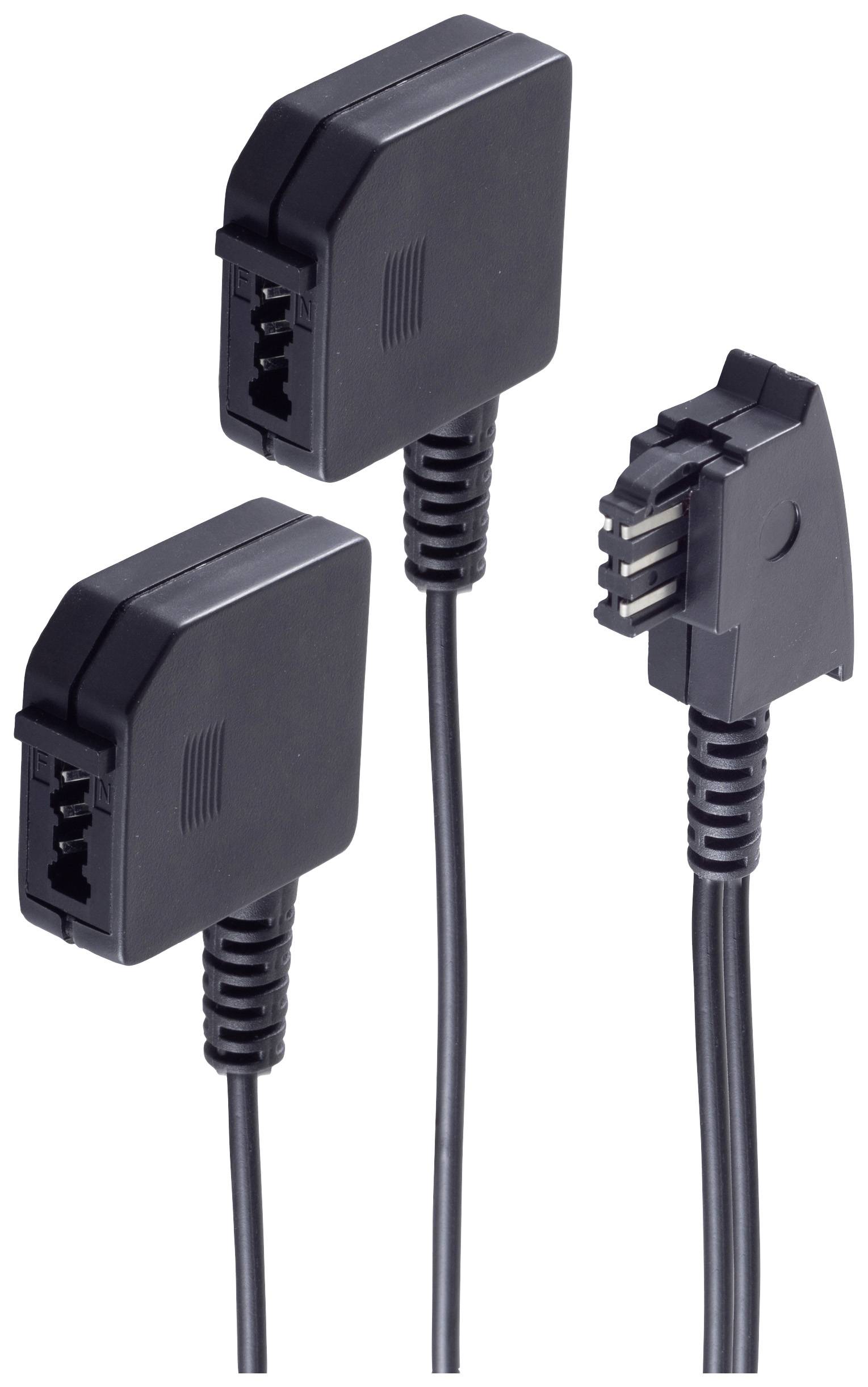 Tri čierne elektrické zástrčky s káblom, zobrazené v rôznych polohách, každá so štíhlym obdĺžnikovým dizajnom.