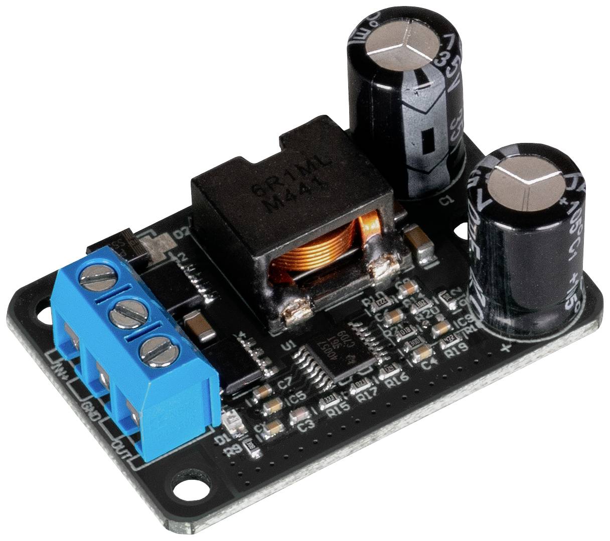 Malý, obdĺžnikový elektronický modul s veľkými valcovitými elektronickými súčiastkami a modrou pripojovacou svorkou.