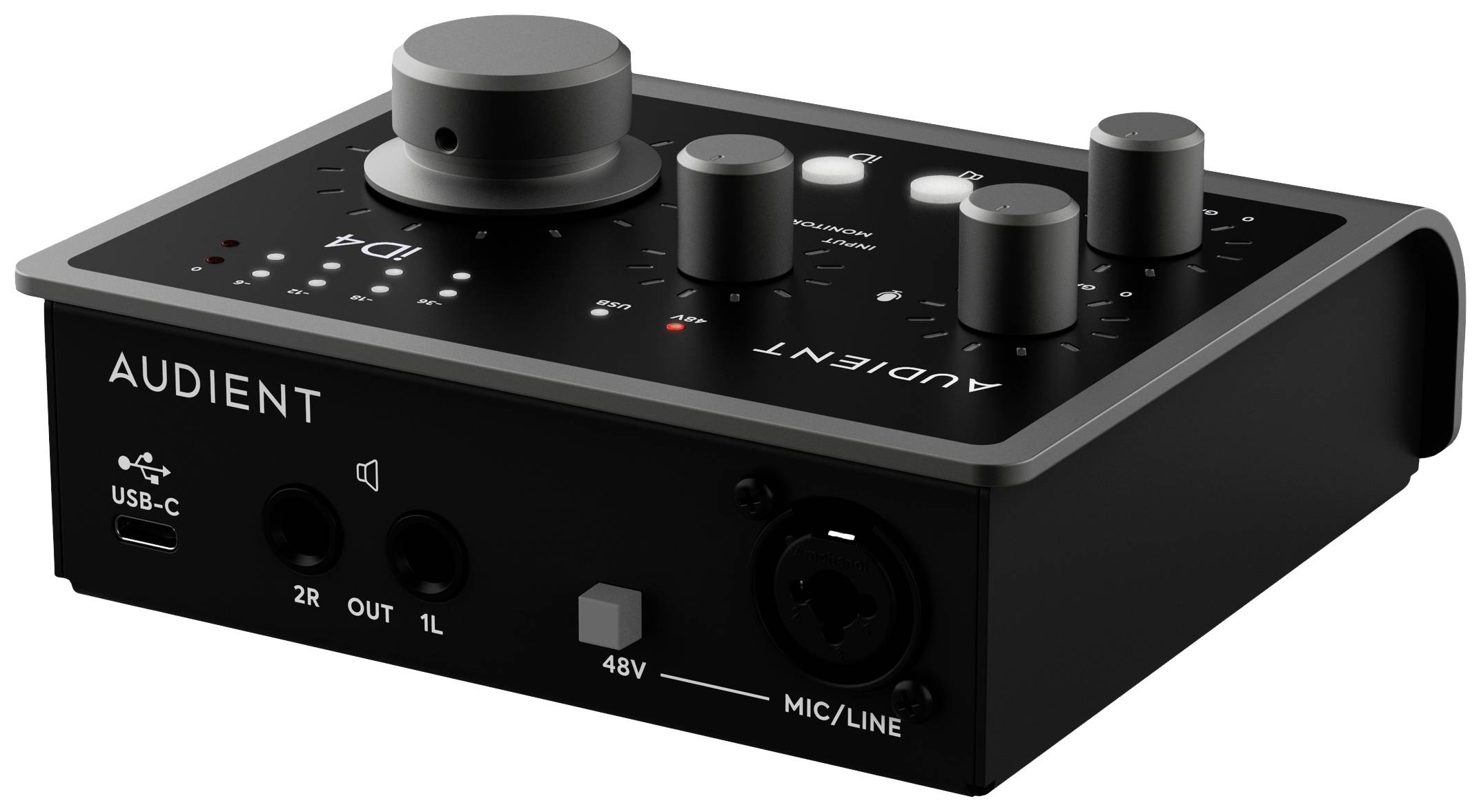 Čierne audio zariadenie s viacerými ovládačmi a portmi vrátane USB-C, vstupu pre mikrofón a výstupu pre reproduktory. Značka 'Audient'.