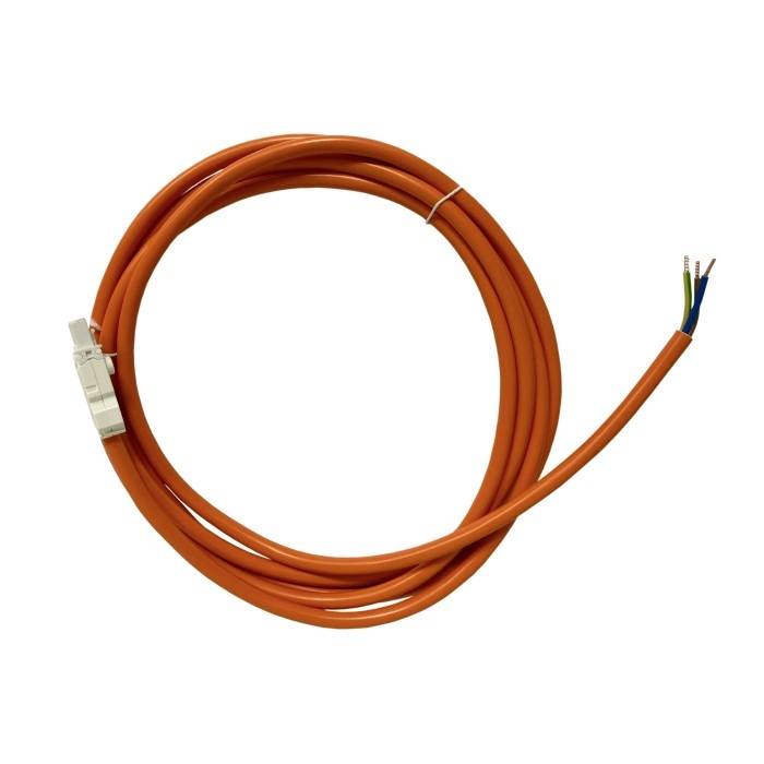 Červený elektrický kábel so zástrčkou a voľnými koncami, zvinutý do kotúča.