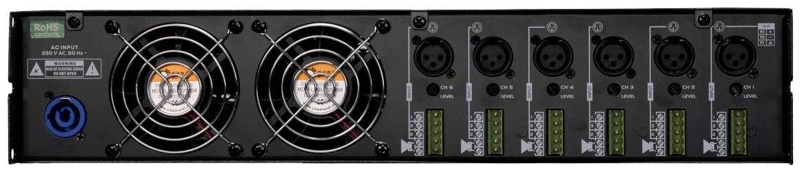 Zadný pohľad na elektronické rackovité zariadenie so šiestimi zvukovými konektormi, dvoma vetráčikmi a prípojkou sieťového kábla.