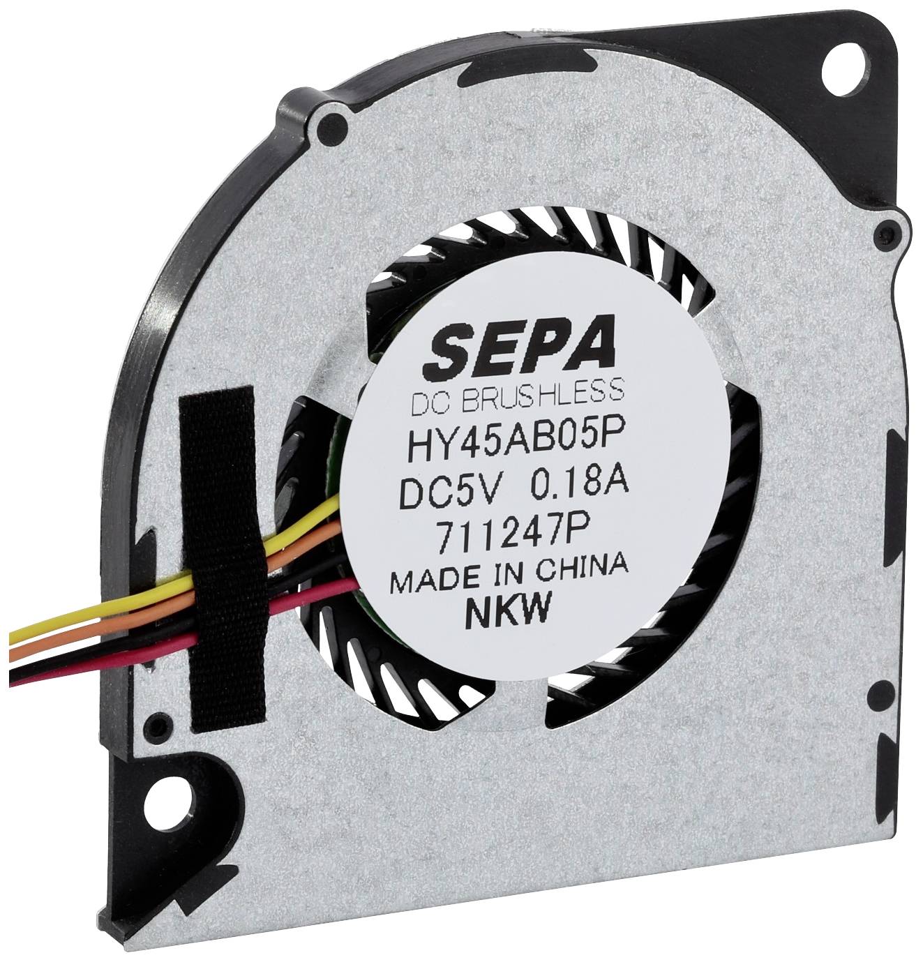 Ventilátor s nápisom 'SEPA DC BRUSHLESS, HY45AB05P, DC5V 0.18A, 711247P, MADE IN CHINA, NKW' na prednej strane.