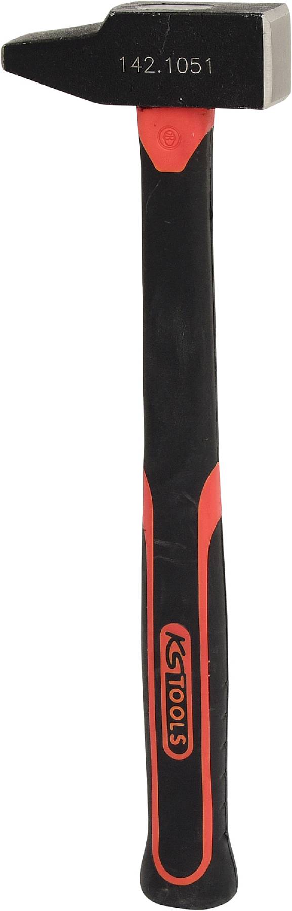 Černý kladivový nástroj s červenou rukoväťou, na ktorej je napísané 'KS Tools'. Na hornej strane hlavy je vyrazené '142.1051'.