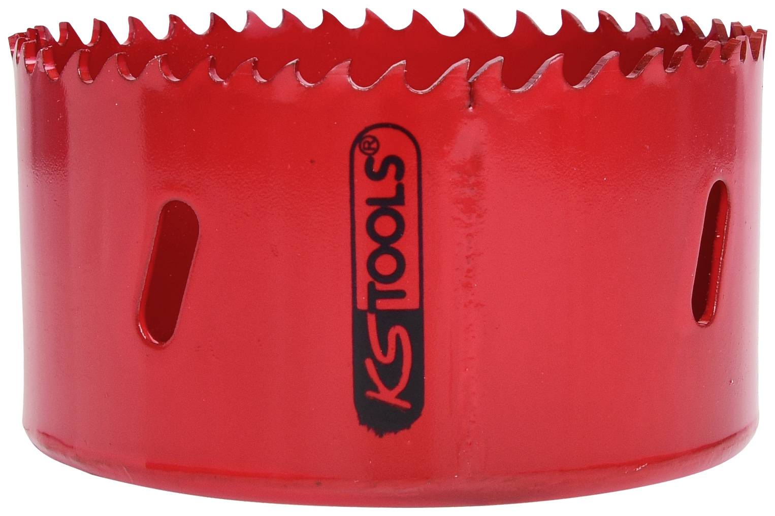 Červený nástavec na dierovú pílu so zubaným okrajom a bočnými štrbinami. Označenie: 'KSTools'. Použiteľný pre vŕtanie do dreva a kovu.
