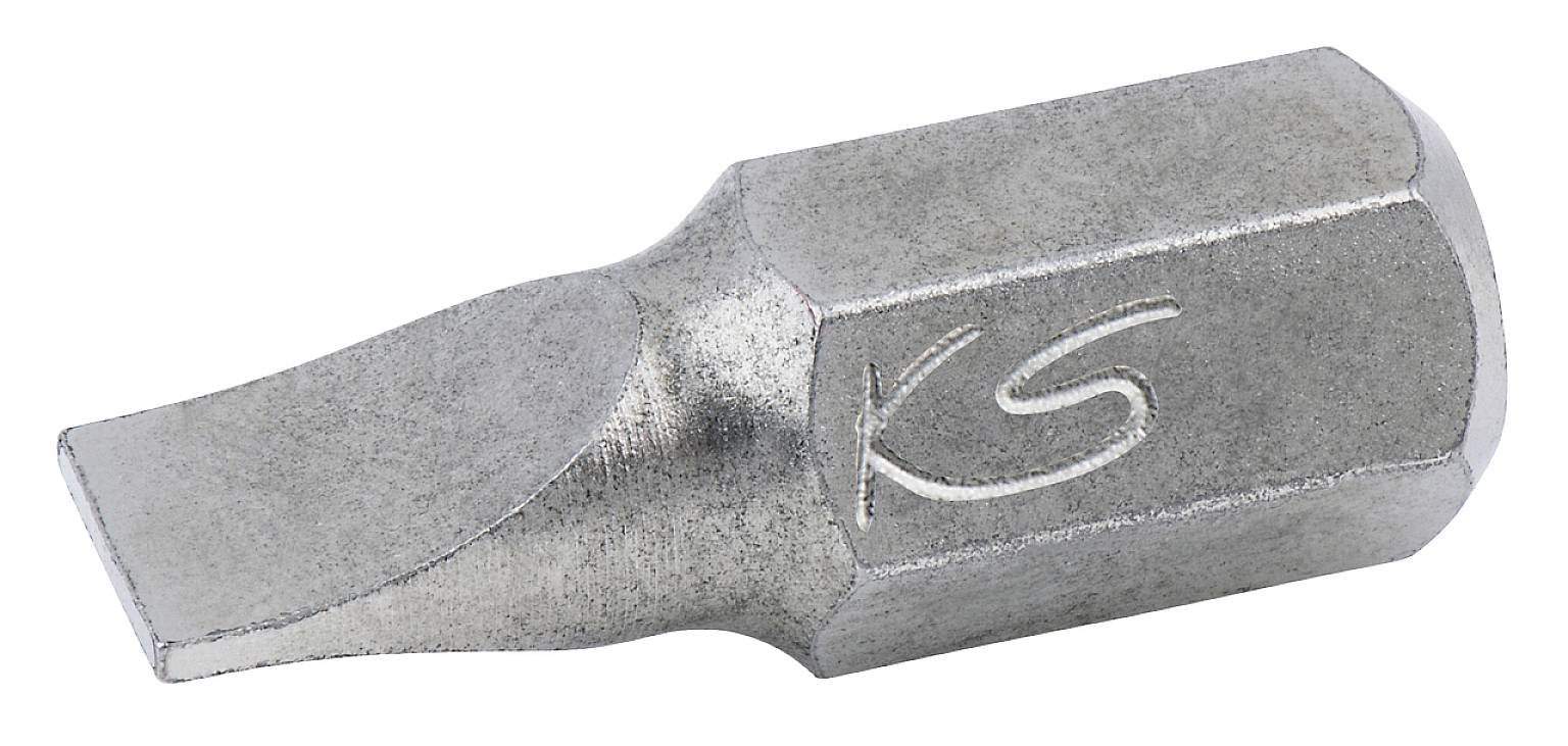 Kovový skrutkovač s drážkou so zárezom a gravírovaným nápisom 'KS' na boku.