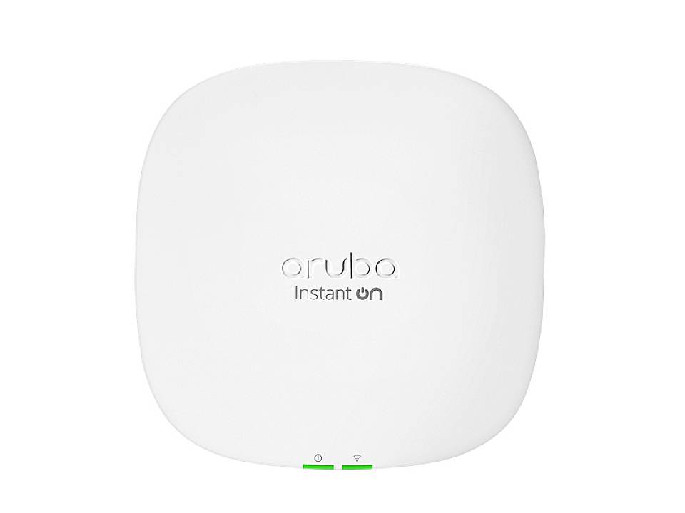 Biely prístupový bod Aruba Instant On s WiFi so svietiacimi indikátormi na spodnej strane zariadenia.