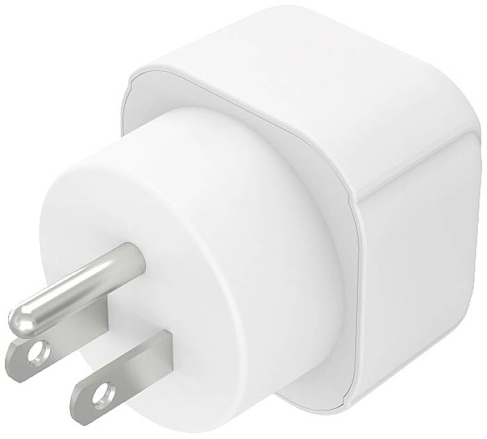 Biely adaptér na zásuvky s dvoma kovovými kolíkmi, ktorý je prispôsobený európskym elektrickým zásuvkám.