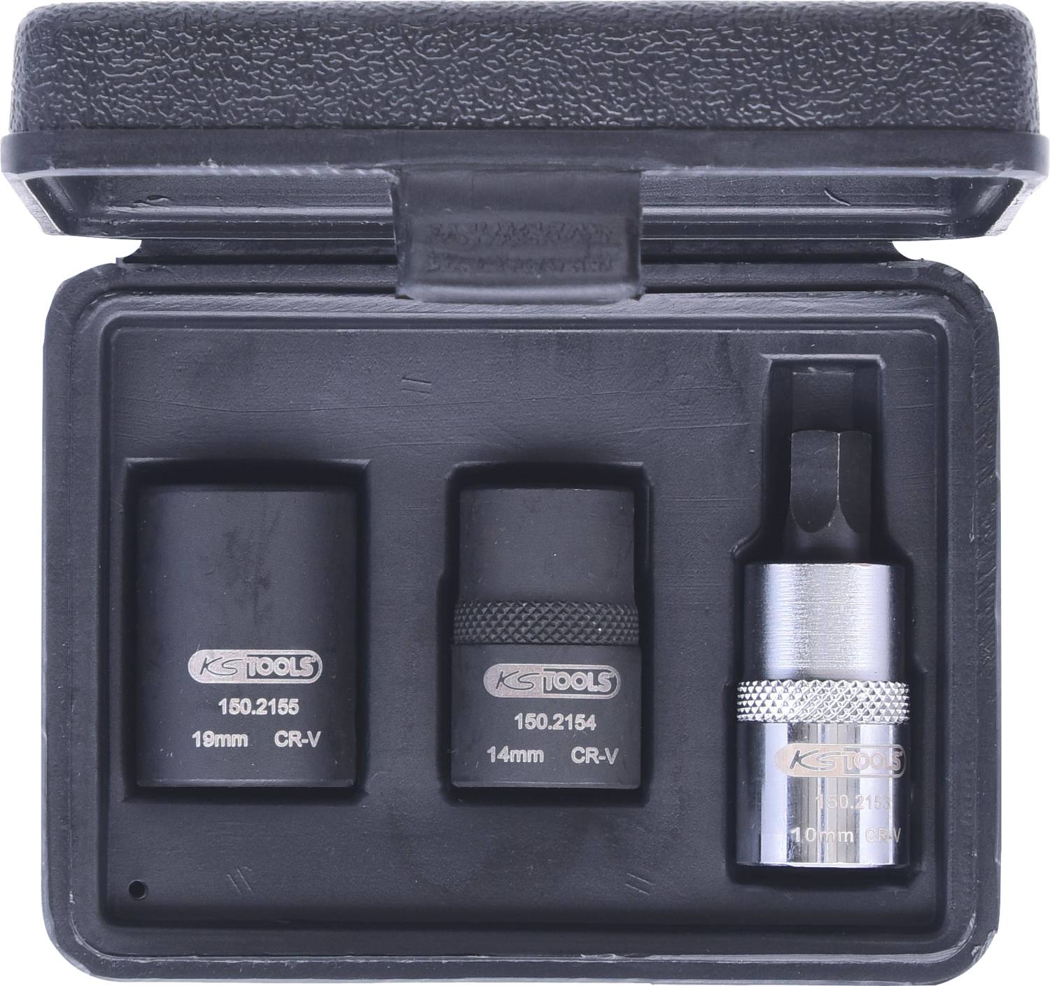 Tri skrutkovacie nástavce v čiernom plastovom boxe: 19 mm, 14 mm a 10 mm. Náradie pre mechanické práce, značka: KS Tools.