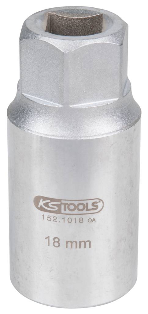 Valcovitá šesťhranná nástrčná hlavica v striebornej farbe. Gravírované sú 'KS TOOLS', '152.1018' a '18 mm'.