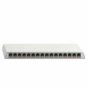 Biely sieťový switch s 16 ethernetovými portami, používaný na prepájanie počítačov v lokálnej počítačovej sieti.