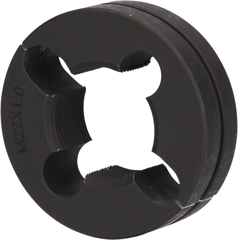 Závitník pre závit M22x1,0. Čierne, okrúhle kovové náradie so štyrmi otvormi na vytvorenie vonkajšieho závitu na tyčiach.