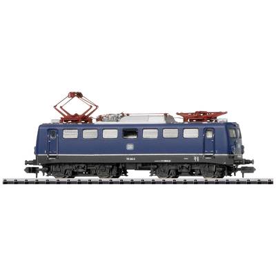 Modrý model elektrickej lokomotívy s dvoma červenými sběrači prúdu na koľaji, detailne zobrazený v mierke.