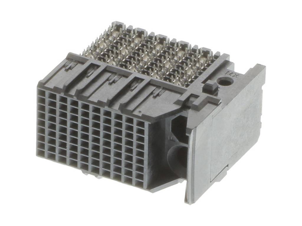 Čierny elektronický konektor s množstvom kovových pinov, obdĺžnikového tvaru, používaný v elektronických zariadeniach na prepojenie komponentov.