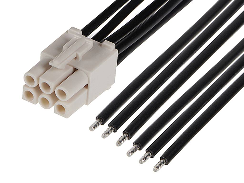 Konektor so šiestimi čiernymi káblami; prípoj pre elektronické zariadenia.