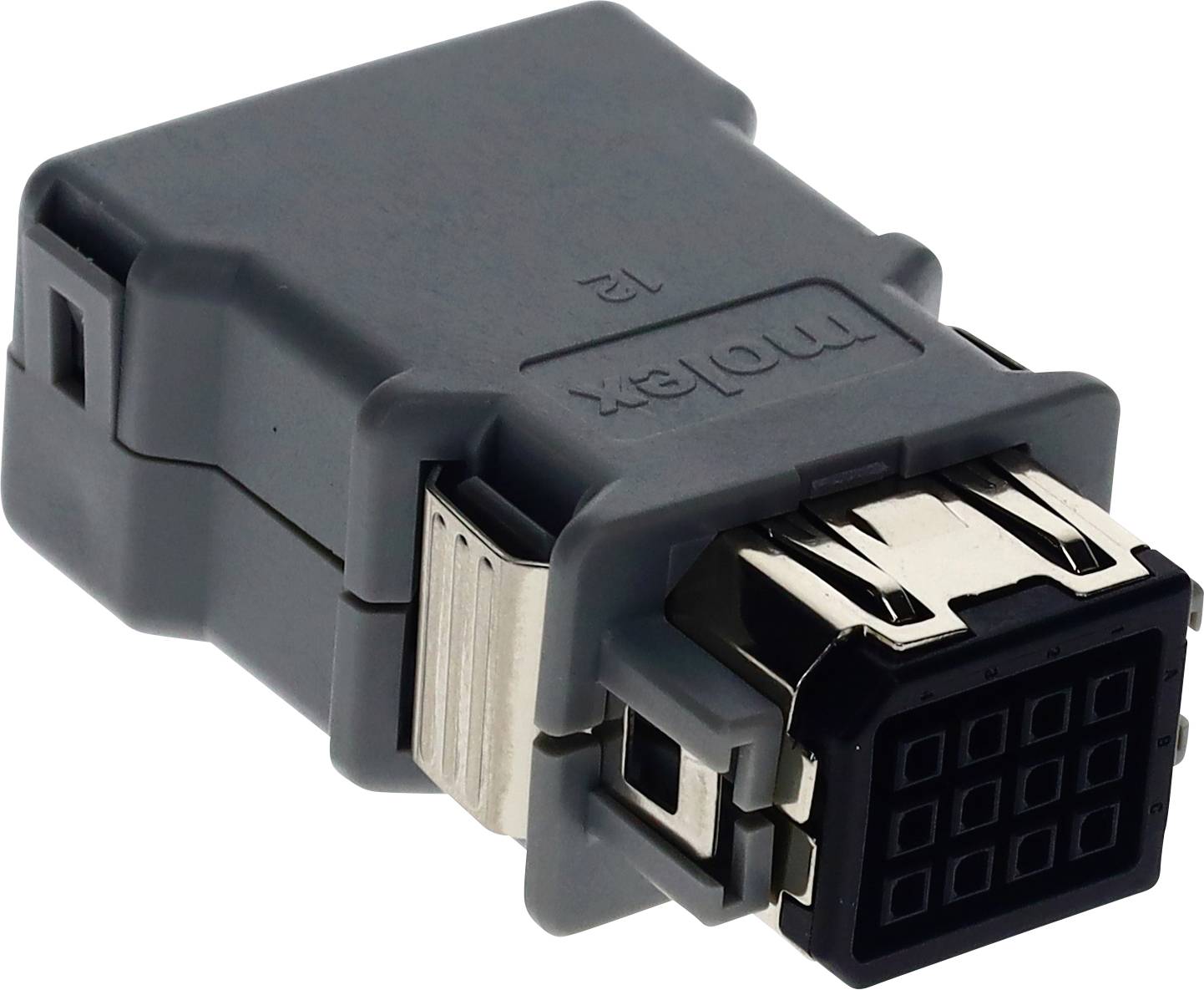 Obdĺžnikový priemyselný elektrický konektor s tmavým, rebrovaným krytom a kovovými západkami zobrazený z bočného pohľadu.