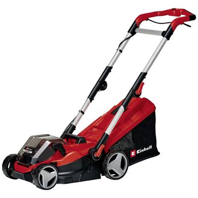 Červená kosačka so čiernym zberačom trávy. Má ergonomicky tvarovanú rukoväť a je vyrobená značkou Einhell.