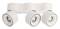 Biela stropná lampa s tromi nastaviteľnými svetlami. Moderný dizajn, vhodný pre akcentové alebo všeobecné osvetlenie.