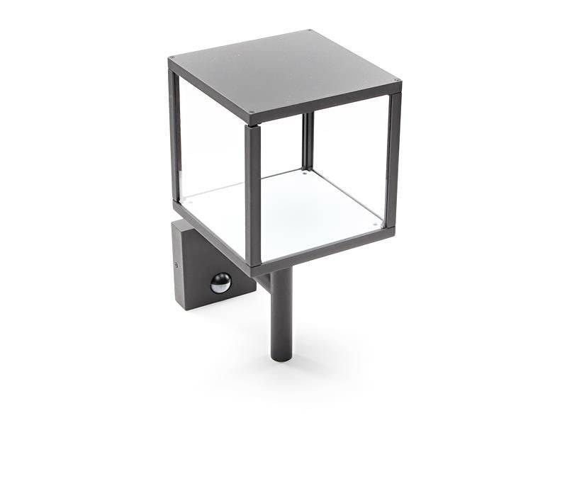 Sivá, štvorcová vonkajšia nástenná lampa s priezračným skleneným dizajnom, namontovaná na Wall brackets.