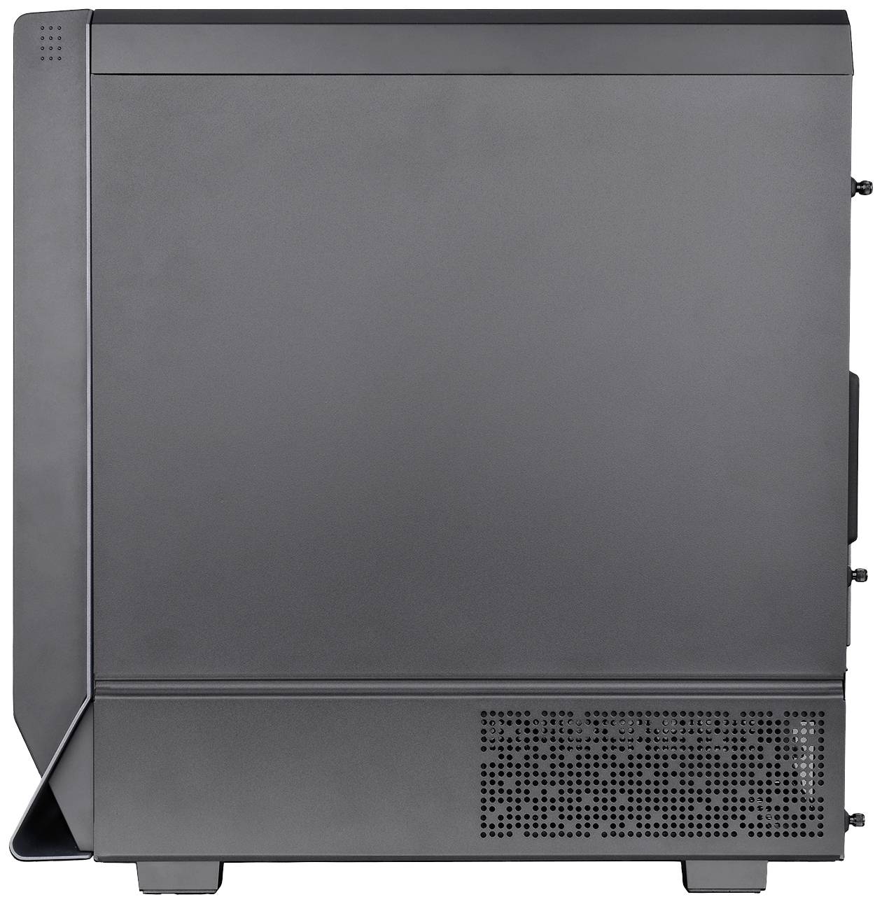 Čierna počítačová skrinka s hladkým povrchom a bočným vetracím otvorom, zobrazená z ľavej strany.