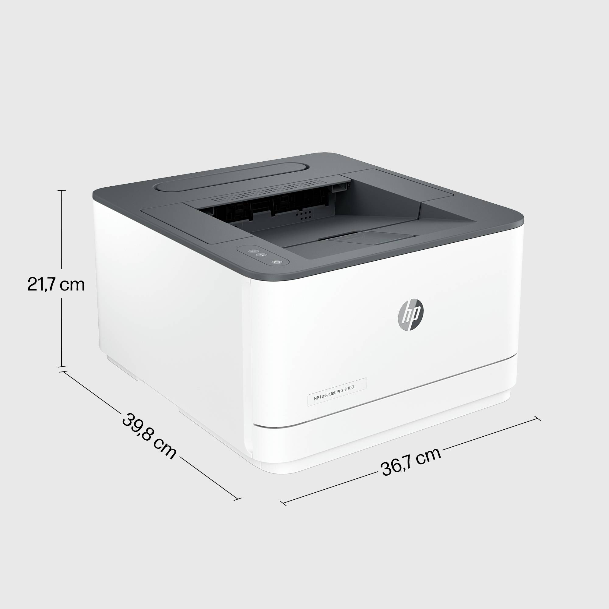 Biely tlačiar značky HP s rozmermi: šírka 39,8 cm, hĺbka 36,7 cm a výška 21,7 cm, stojí na sivom pozadí.
