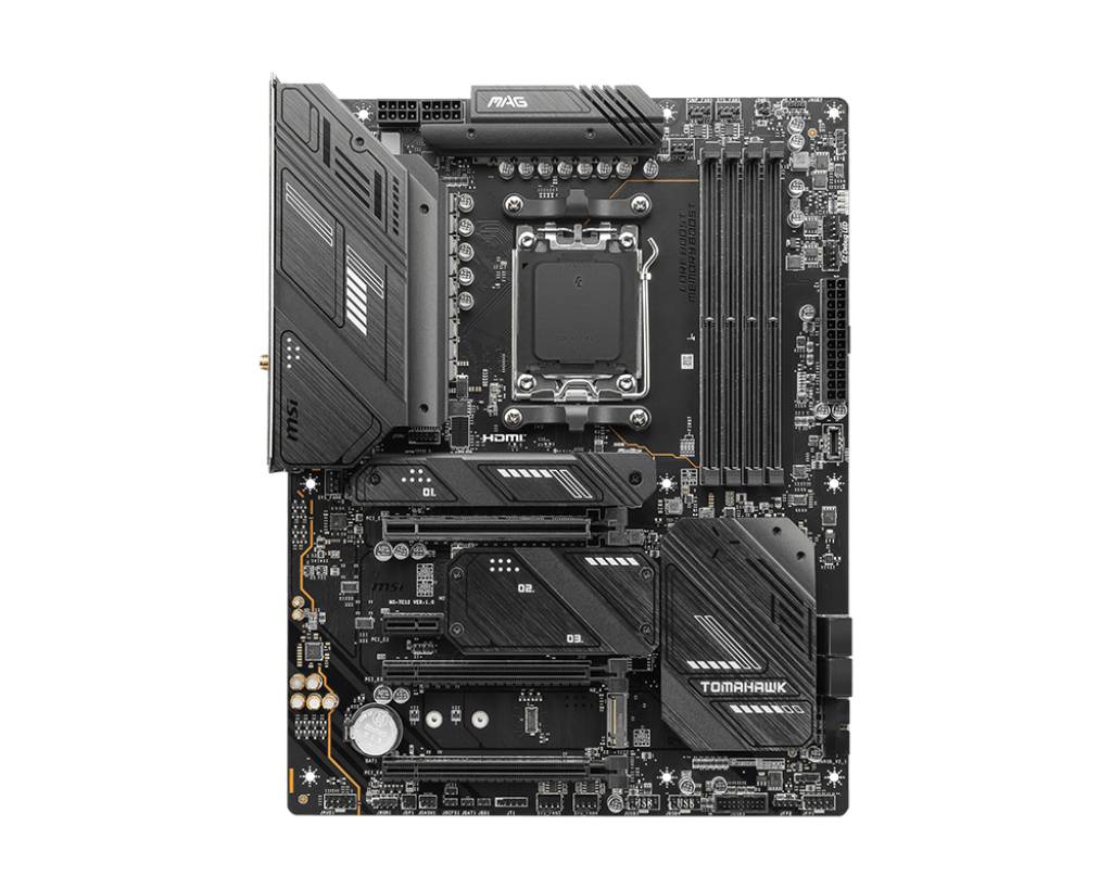 Základná doska značky 'MSI' s viacerými PCIe slotmi, pamäťovými slotmi RAM, socketom pre procesor a konektormi pre periférne zariadenia.
