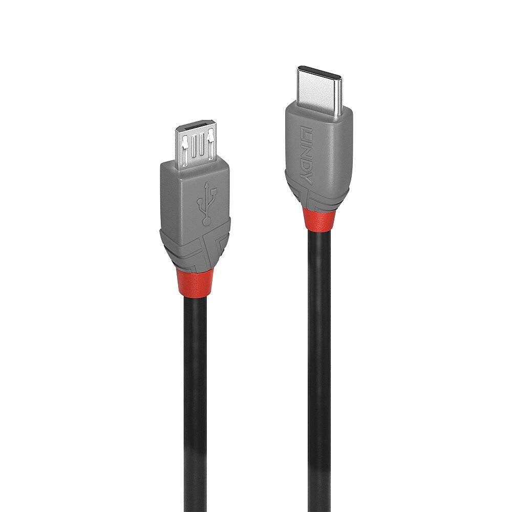 Sivý USB-C a micro-USB kábel s červeným akcentom, čierny kábel. Používa sa na nabíjanie a prenos dát medzi zariadeniami.