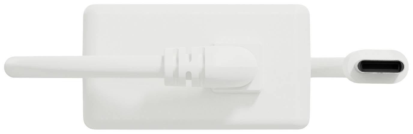 Biele USB-C kábel pripojené k nabíjačke, pohľad zblízka na konektor.